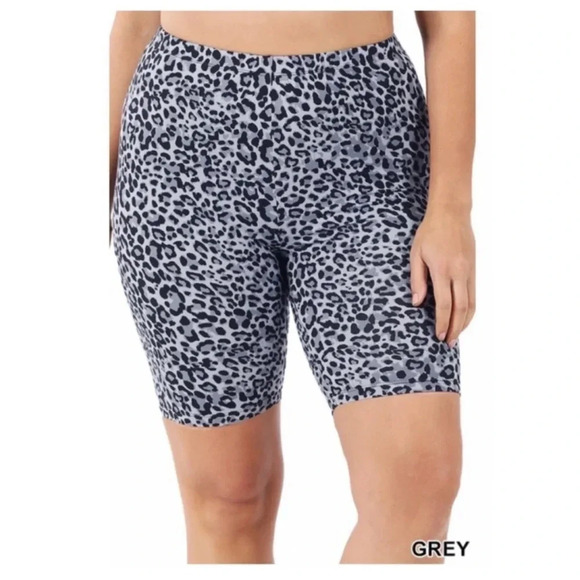 NEW Plus Size Leopard Print biker shorts - Picture 4 of 7